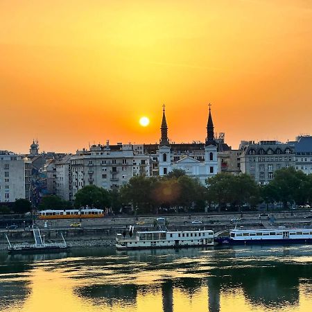 Luxury Residence With A Beautiful View For The Danube River Budapest Exteriör bild