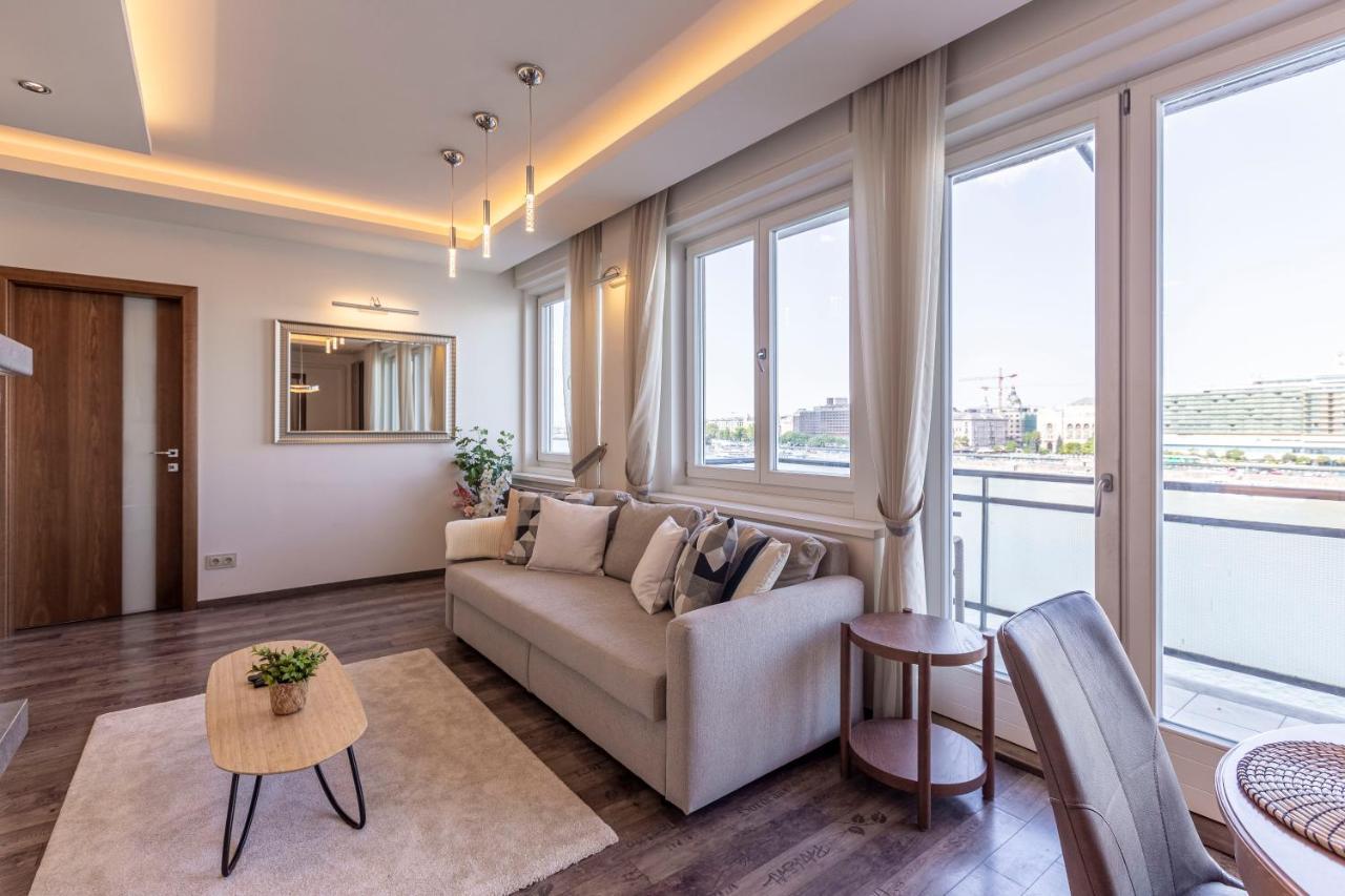 Luxury Residence With A Beautiful View For The Danube River Budapest Exteriör bild