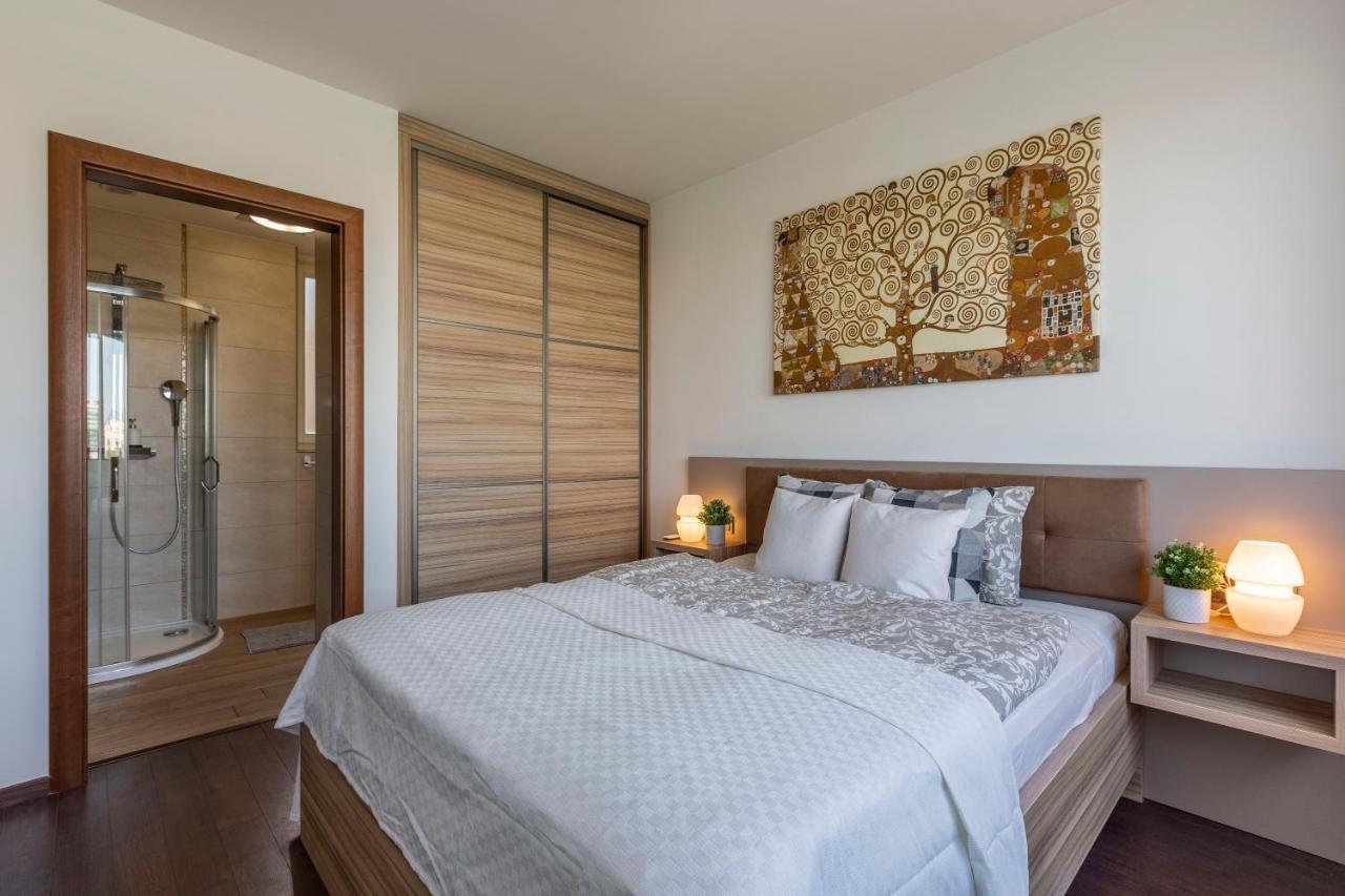 Luxury Residence With A Beautiful View For The Danube River Budapest Exteriör bild